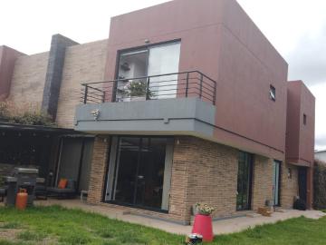 Casa Condominio En Venta En Cajica En Vereda Rio Grande Bejucal V228593
