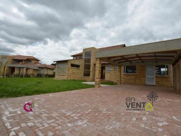 Casa Condominio En Venta En Cajica V171563