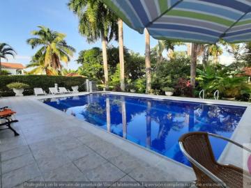 Casa Condominio En Venta En Melgar En La Estancia V381202
