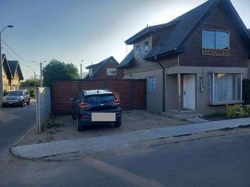 Casa condominio los naranjos comuna la cruz 3 dormitorios 130.00 m2