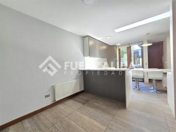 CASA condominio Singular | 4 Dormitorios por 16300.00 en Colina