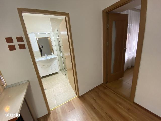 Casa, construită 2004, preț 120000€ zona f buna