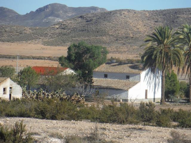 CASA CORTIJO EN LA ESCUCHA