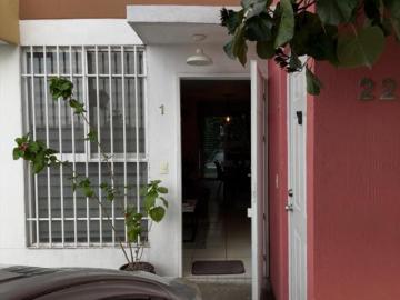 CASA DUPLEX con Jardín