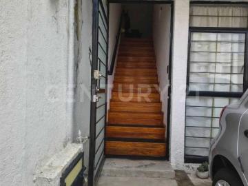 CASA DÚPLEX EN VALLE DE LOS PINOS, 1a. SECC. TLALNEPANTLA, ESTADO DE MÉXICO