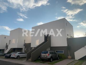 CASA DUPLEX EN VENTA EN DOS DESEOS FRACC. EL MIRADOR