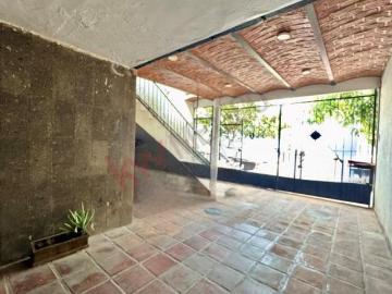 Casa en venta en colonia Sutaj cerca de Forum Tlaquepaque