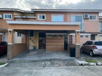 CASA DUPLEX EN PASEO DE CANTABRIA 3REC 1.5B 119M2 REMODELADA