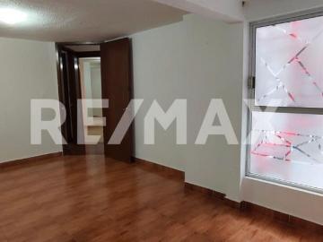 CASA DUPLEX EN RENTA