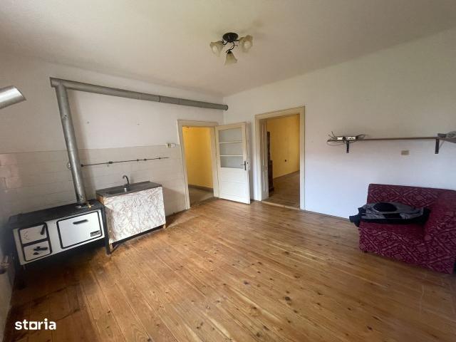 Casa duplex pe un nivel 80 mp singur în curte 470 teren Cl Poplacii
