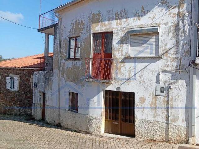 Casa D?Aldeia para remodelar ? Mós Torre de Moncorvo | 26084094139