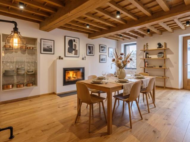 CASA DA RINNOVARE CON TERRENO TERRAZZA E POSTI AUTO A VAGLIO