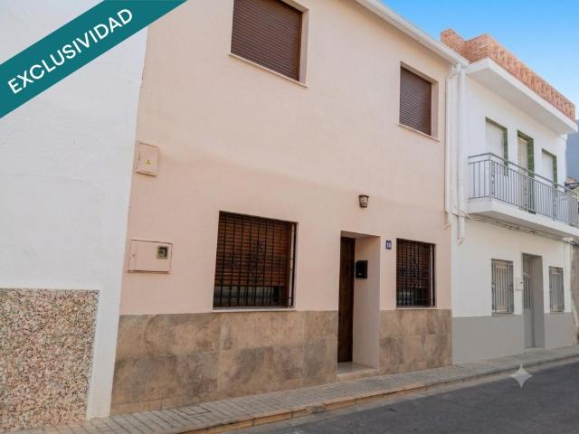 MARAVILLOSA CASA DE PUEBLO