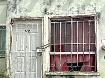 Casa de oportunidad. MANZANA 11 VILLAS DE OTOCH, Priv. El Ciruelo. Entrega inmediata