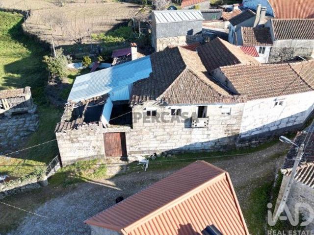 Casa de aldeia T3 em Mouçós e Lamares de 364,00 m²