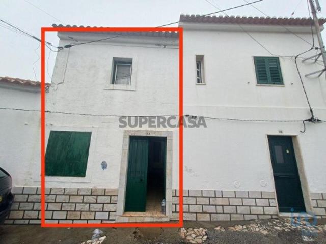 Casa de aldeia T3 em Rio de Moinhos de 122,00 m²