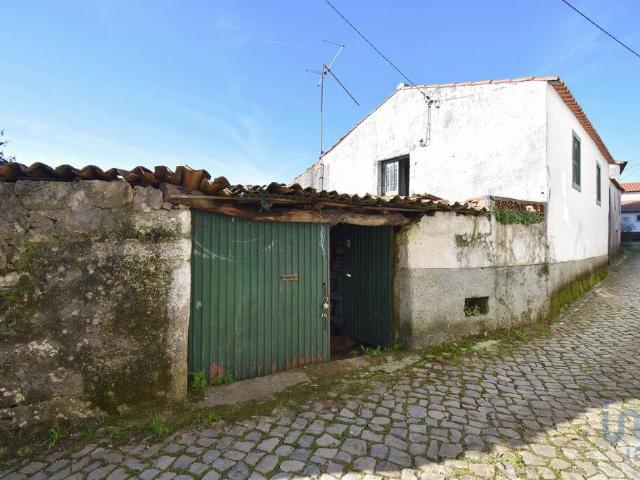 Casa de aldeia T2 em Degracias e Pombalinho de 198,00 m²