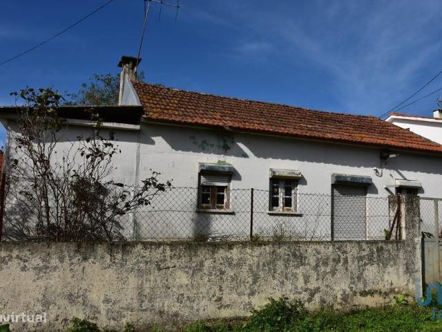 Casa de aldeia T4 em Freixianda, Ribeira do Frrio e Formigais de 104