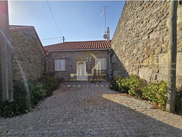 Casa de Aldeia TOTALMENTE RENOVADA!