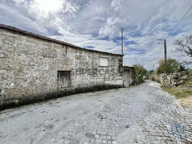Casa de aldeia em Cambra e Carvalhal de Vermilhas de 350,00 m²