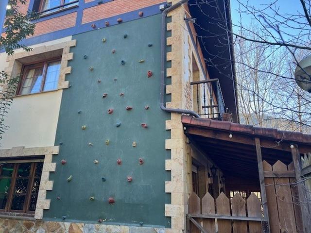Casa de alto standing de 1027 m2 en venta Santa María de Cayón, España