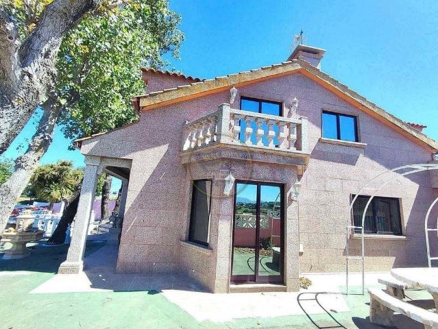 Casa de alto standing de 1179 m2 en venta Vigo, España