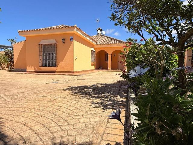 Casa de alto standing de 113 m2 en venta Chiclana de la Frontera, España