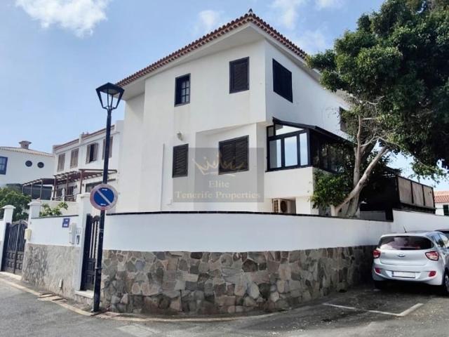 Casa de alto standing de 134 m2 en venta Arona, España