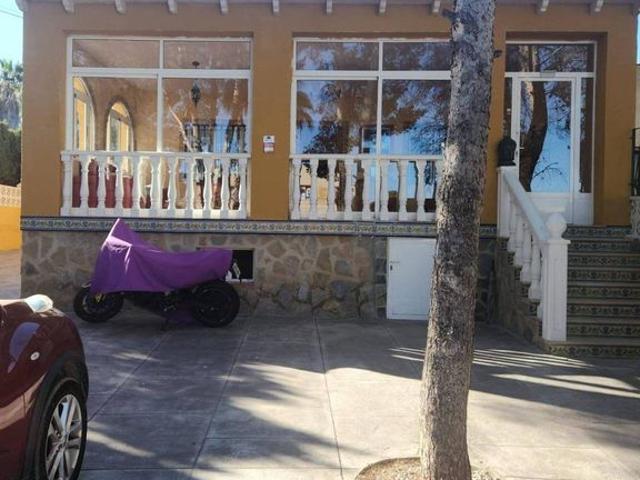 Casa de alto standing de 133 m2 en venta Playas de Orihuela, Comunidad Valenciana