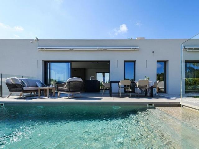 Casa de alto standing de 145 m2 en venta Orihuela, España