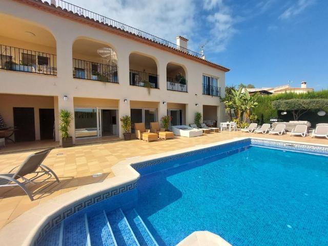 Casa de alto standing de 146 m2 en venta Alfaz del Pi, Comunidad Valenciana