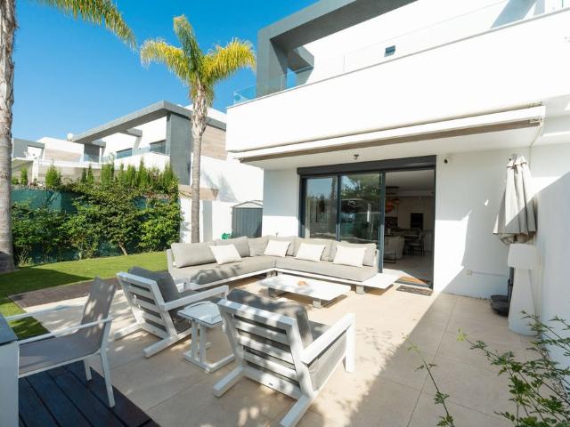 Casa de alto standing de 158 m2 en venta Estepona, Andalucía
