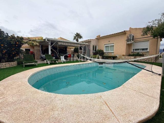Casa de alto standing de 159 m2 en venta la Nucia, España