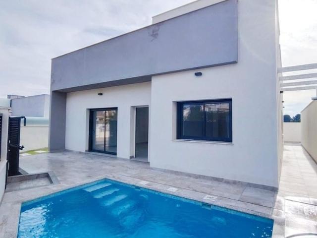 Casa de alto standing de 159 m2 en venta Pilar de la Horadada, España