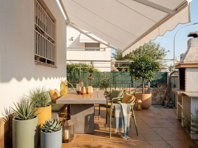 Casa de alto standing de 151 m2 en venta Santa Perpetua de Moguda, Cataluña