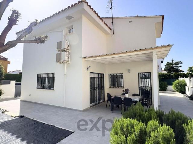 Casa de alto standing de 162 m2 en venta Ribarroja, Comunidad Valenciana