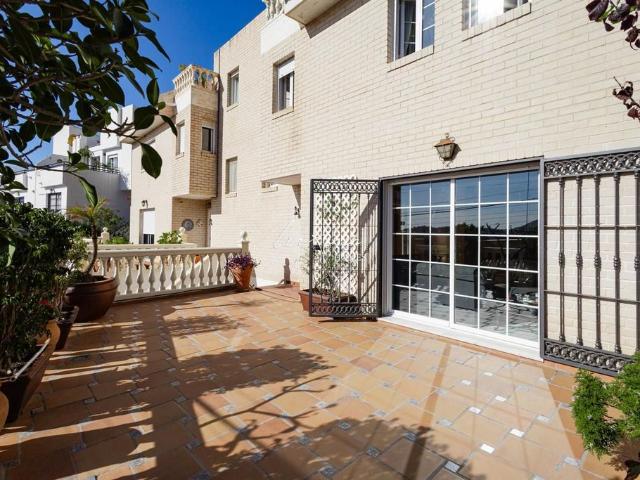 Casa de alto standing de 210 m2 en venta Málaga, Andalucía