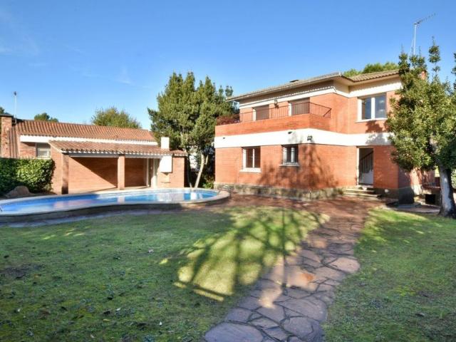 Casa de alto standing de 237 m2 en alquiler Sant Cugat, España