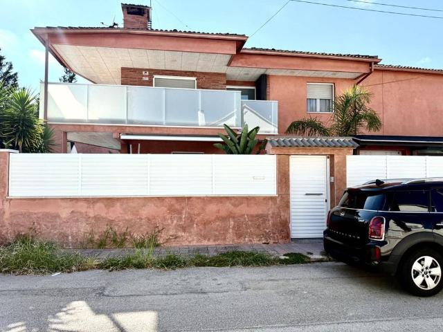 Casa de alto standing de 238 m2 en venta Cunit, España