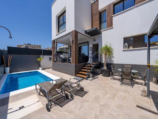 Casa de alto standing de 276 m2 en venta Almería, España