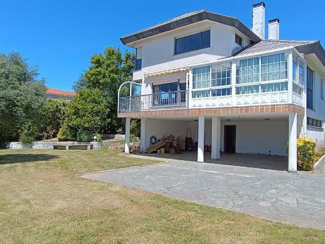 Casa de alto standing de 287 m2 en venta Oleiros, Galicia