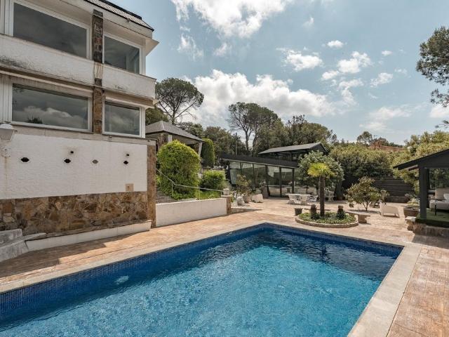 Casa de alto standing de 298 m2 en venta Vacarisses, Cataluña