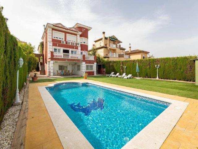 Casa de alto standing de 292 m2 en venta Monachil, Andalucía