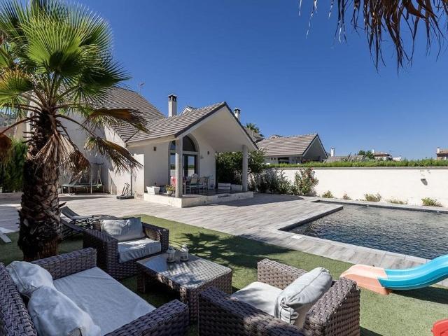 Casa de alto standing de 305 m2 en venta Dílar, España