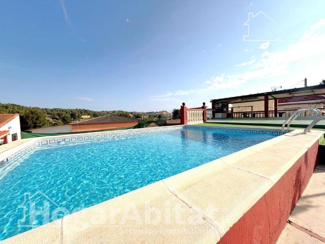 Casa de alto standing de 307 m2 en venta Villamarchante, Comunidad Valenciana