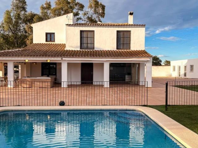 Casa de alto standing de 313 m2 en alquiler Santa Pola, España