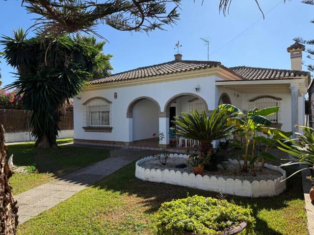 Exclusiva casa de 322 m2 en venta Chiclana de la Frontera, Andalucía