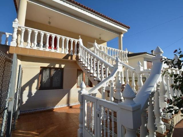 Casa de alto standing de 344 m2 en venta Orihuela, España