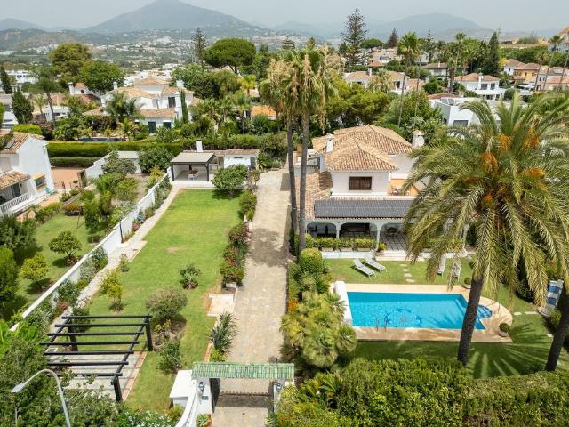 Casa de alto standing de 346 m2 en venta San Pedro de Alcántara, Andalucía