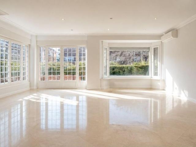 Casa de alto standing de 366 m2 en venta Madrid, Comunidad de Madrid